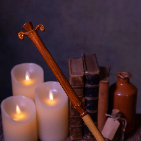 Gilderoy Lockhart varázspálcája Olivander díszdobozban
